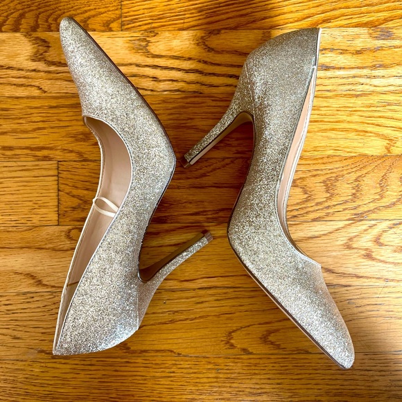 VGUC Nine West Gold Heels - Picture 2 of 7